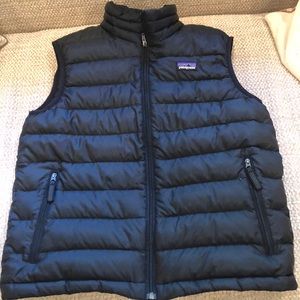 Patagonia Children’s Down Vest (Size 10)